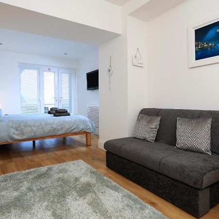 1 At The Beach Beesands ภายนอก รูปภาพ
