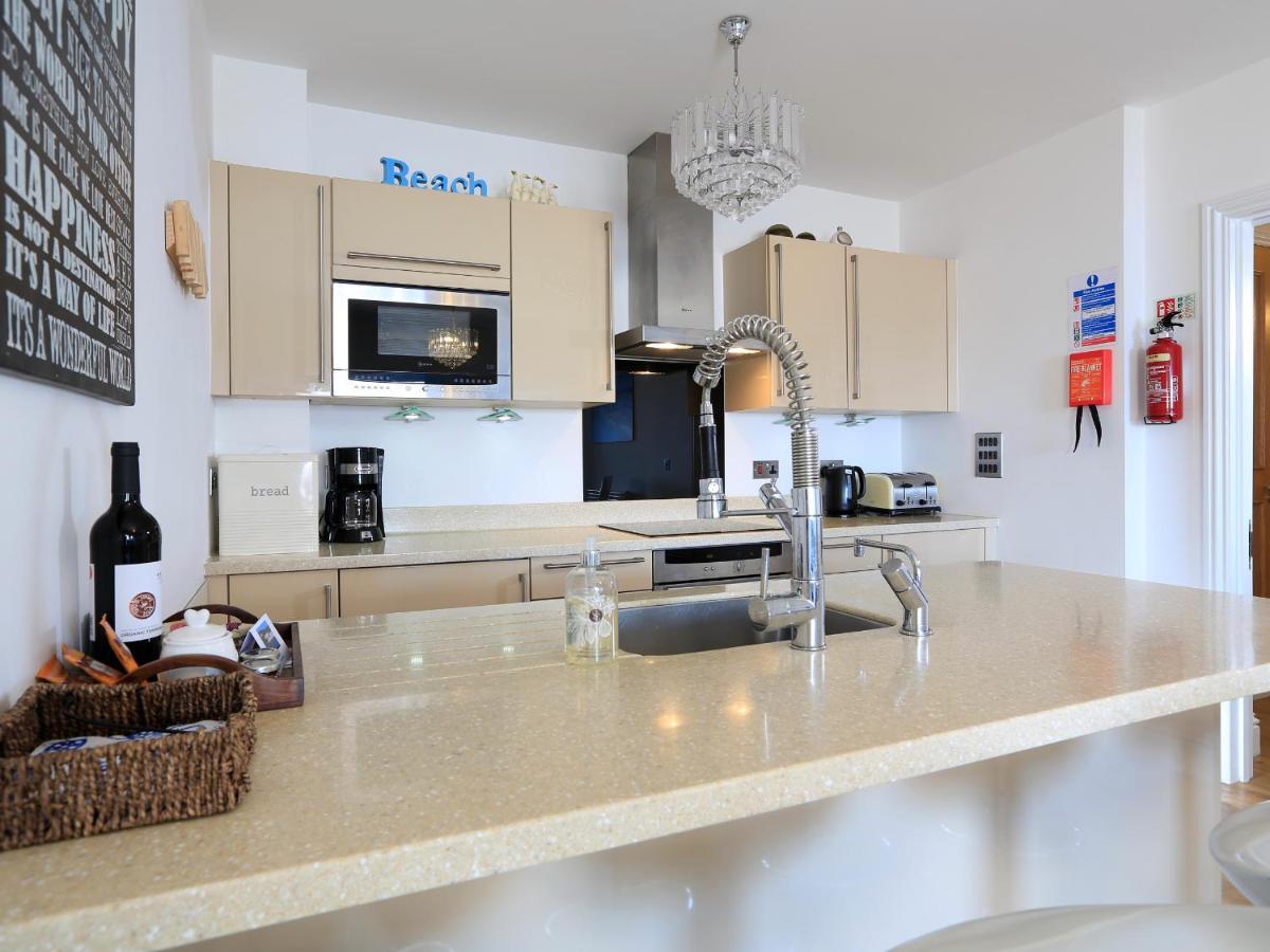 1 At The Beach Beesands ภายนอก รูปภาพ