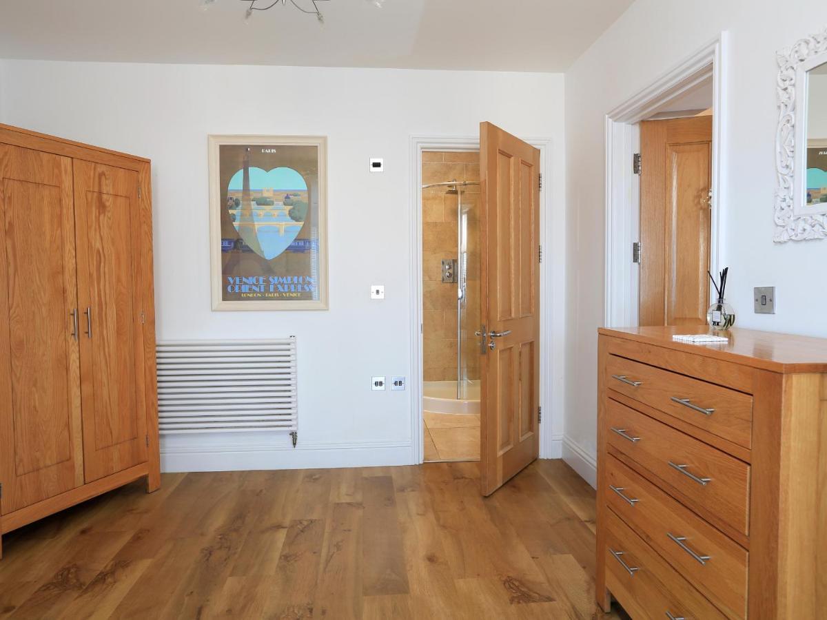 1 At The Beach Beesands ภายนอก รูปภาพ